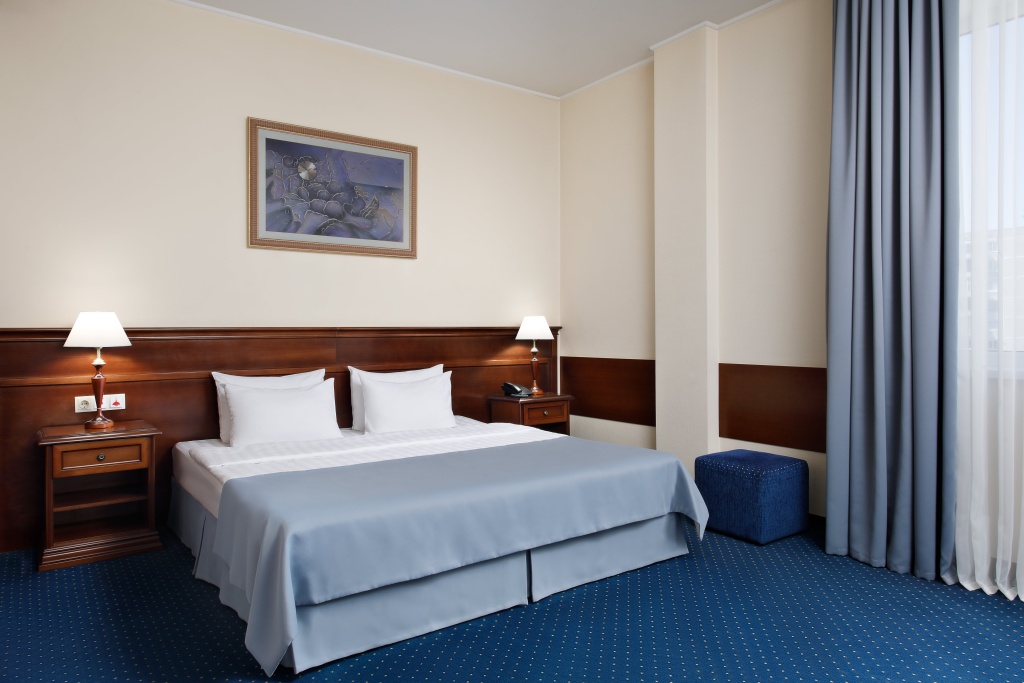 Red Royal by Undersun Hotel Room Type - Double Suite full double bed