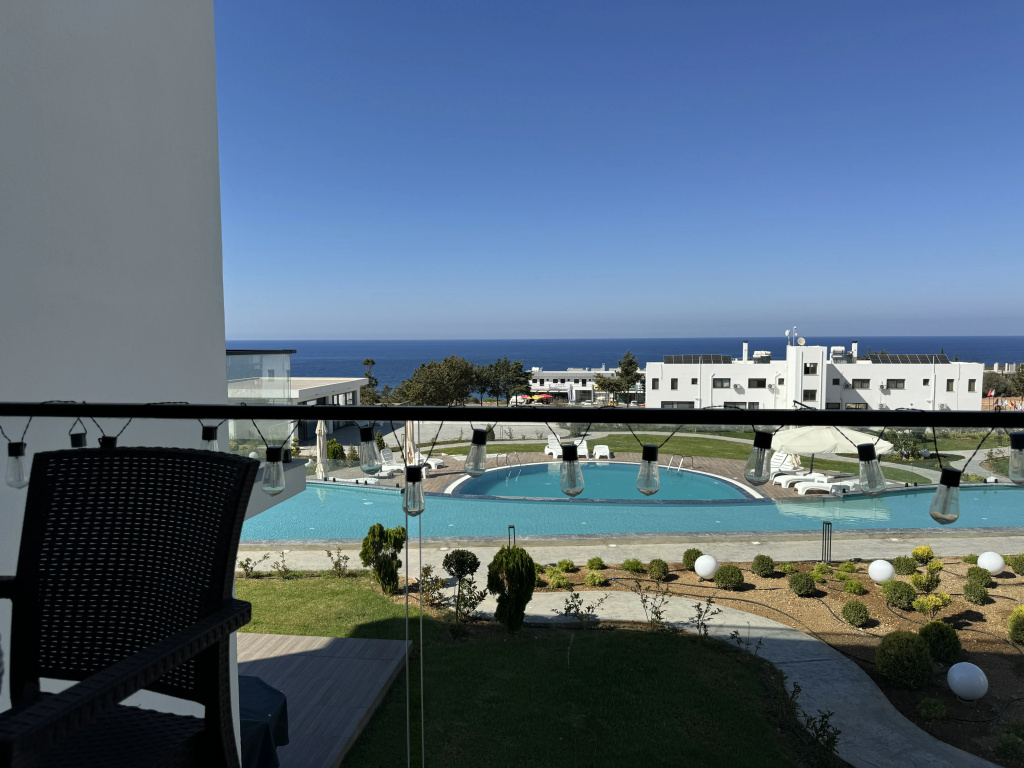 Siesta Beach Front prostornye u morya Apartments