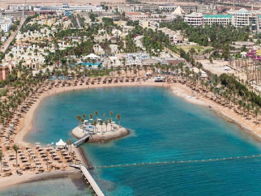 Hostgool Beach Chalets Mirage Bay Resort & Aqua Park — фото