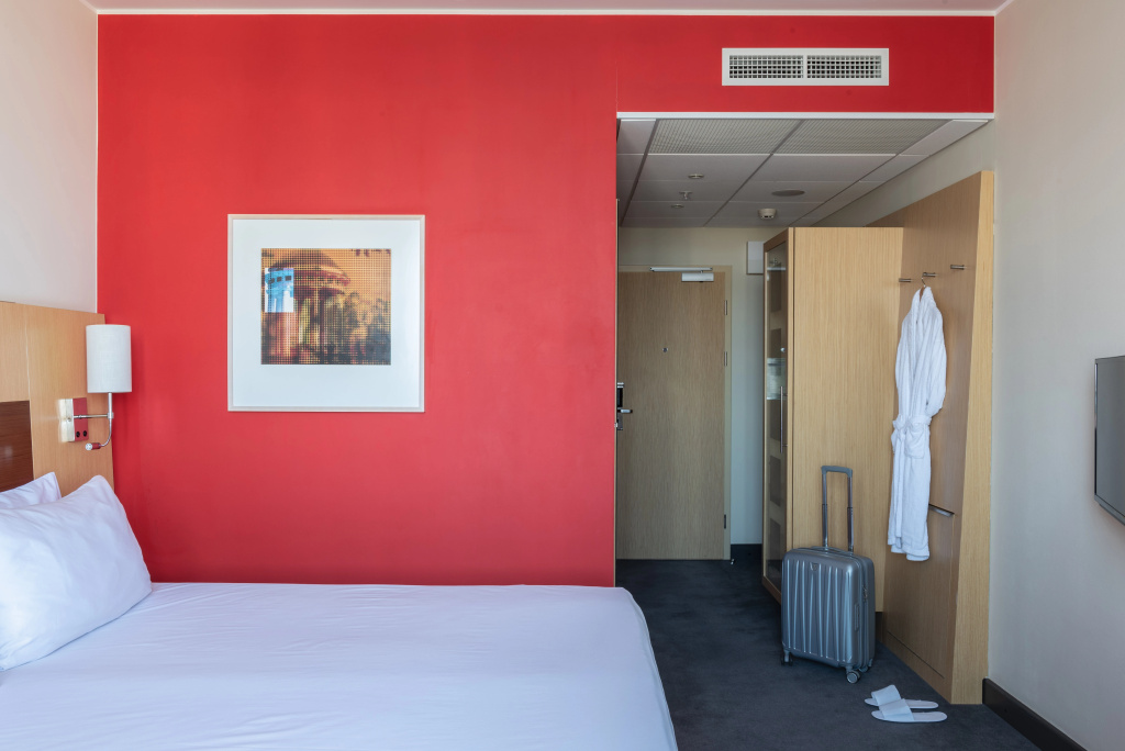 Cosmos Volgograd Hotel Room Type - Superior Double room full double bed