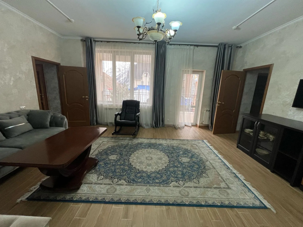 Четырёхместный люкс с балконом в Эльбрусия