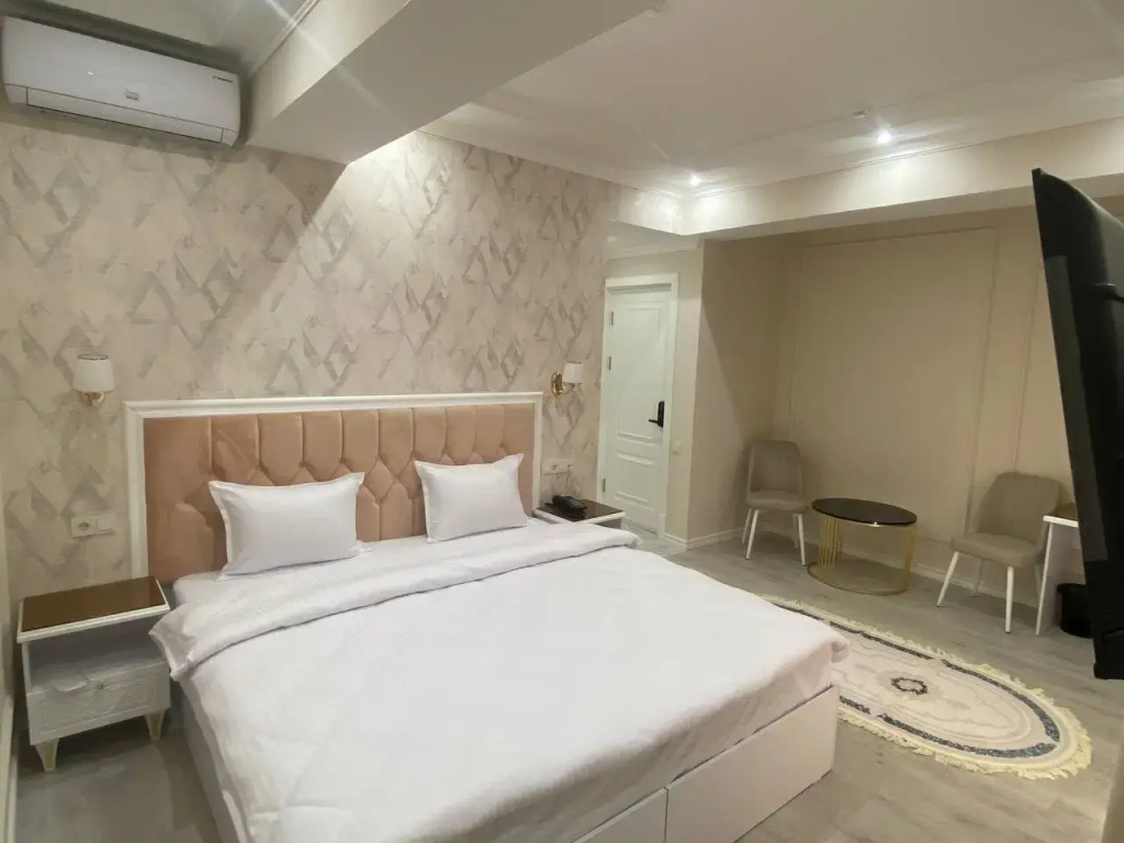 Standard Double room with balcony and with view (full double bed)