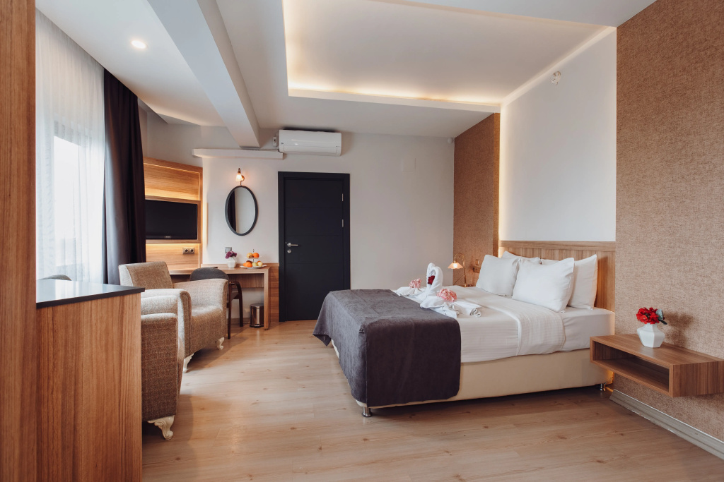 Double Suite (full double bed)