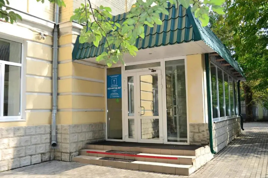 Отель Изумруд Юг — фото