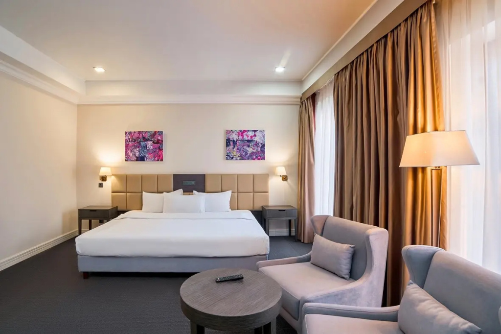 Ambassador Hotel - Chambres