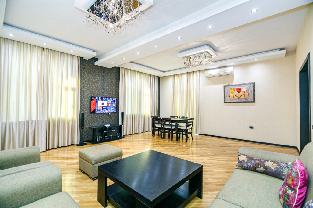 Апартаменты LUX Apartment Nizami street 73 — фото