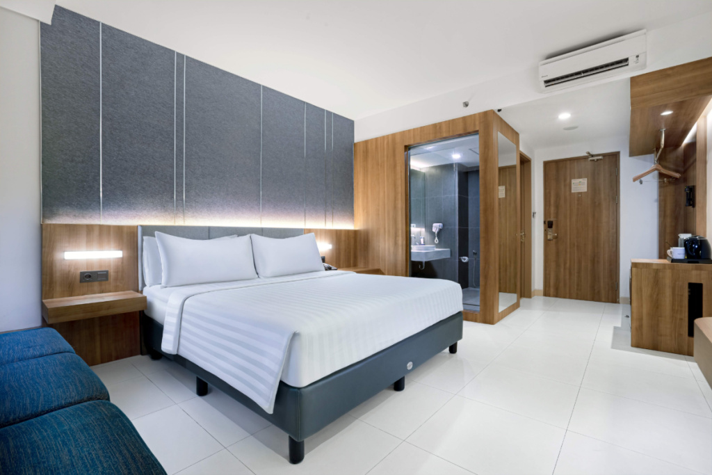 Aston Sidoarjo City Hotel & Convention Center - Tap to explore photos