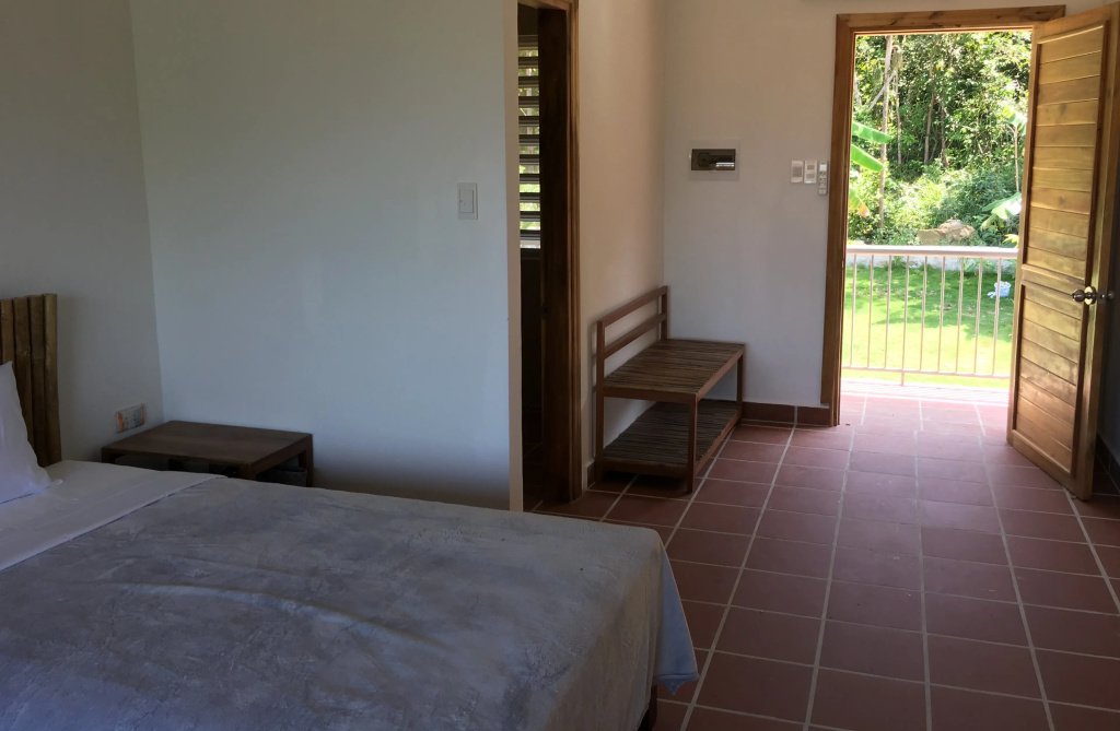 Economy room