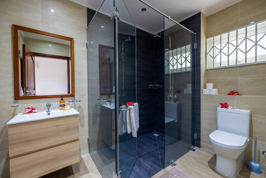 Апарт-отель Crystal Shores Self Catering Apartments - Seychelles — фото