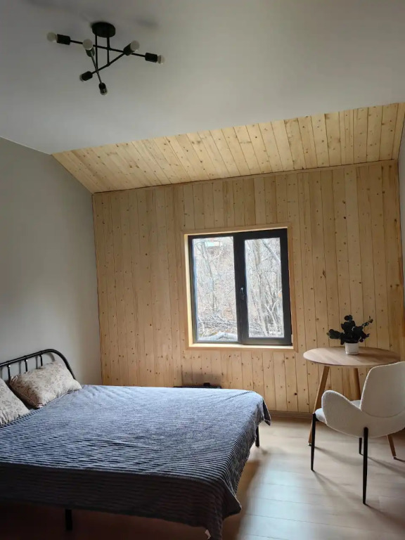 Коттедж с балконом в BarnHouse