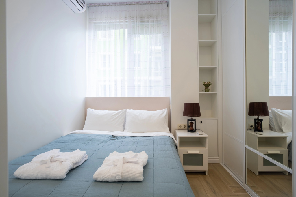 Отель Апартаменты Red Apartments Арт Лайт Сити Лондон в Сириусе