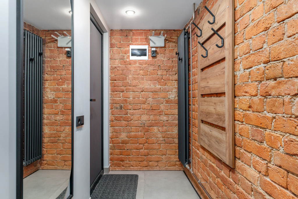 Room 6 Flat — 3