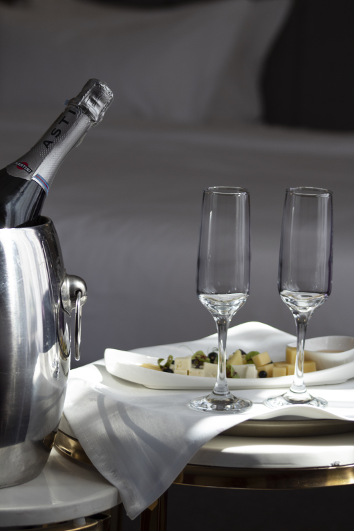 Двухместный номер Deluxe с красивым видом из окна 2 отдельные кровати в Orient Hotel Bishkek (Ориент отель Бишкек)