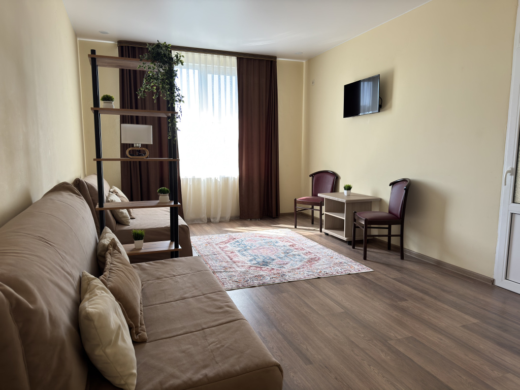 2 Bedrooms Comfort Sextuple room with balcony