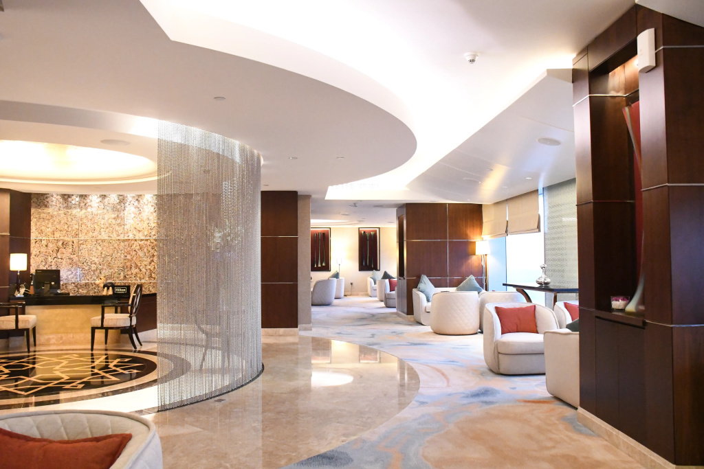 Lobby & Reception