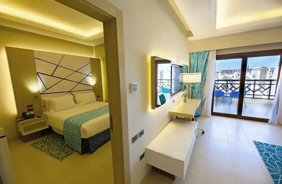 Superior Double room with garden view (full double bed)