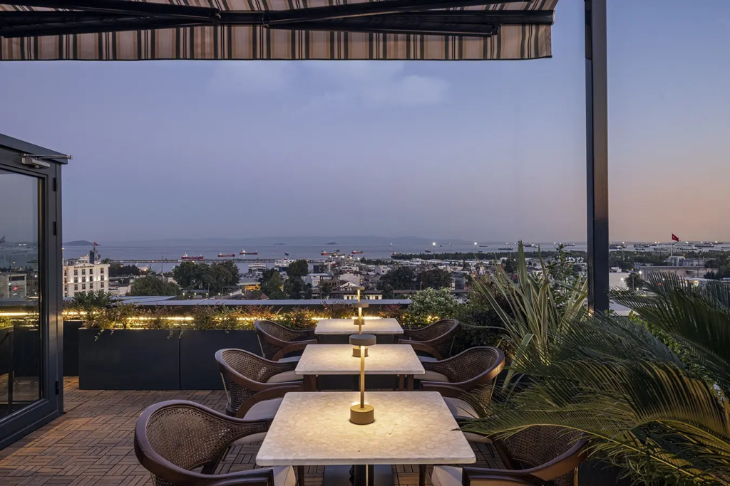 Lunet Old City Hotel — фото