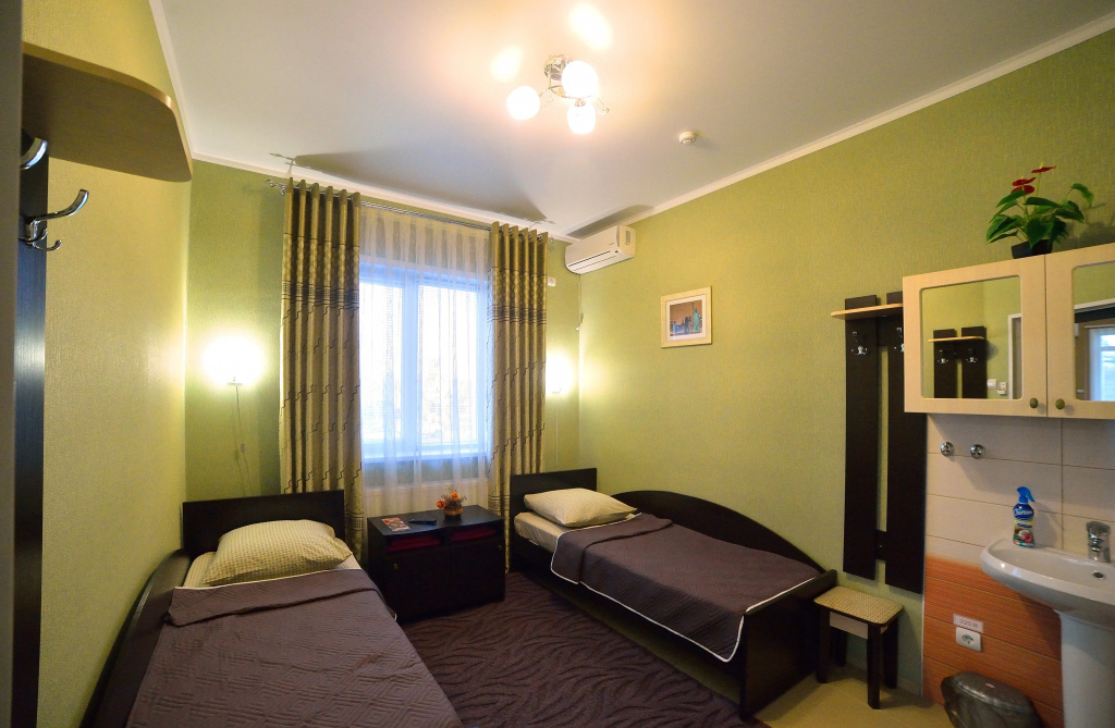 Economy Double room (twin beds)