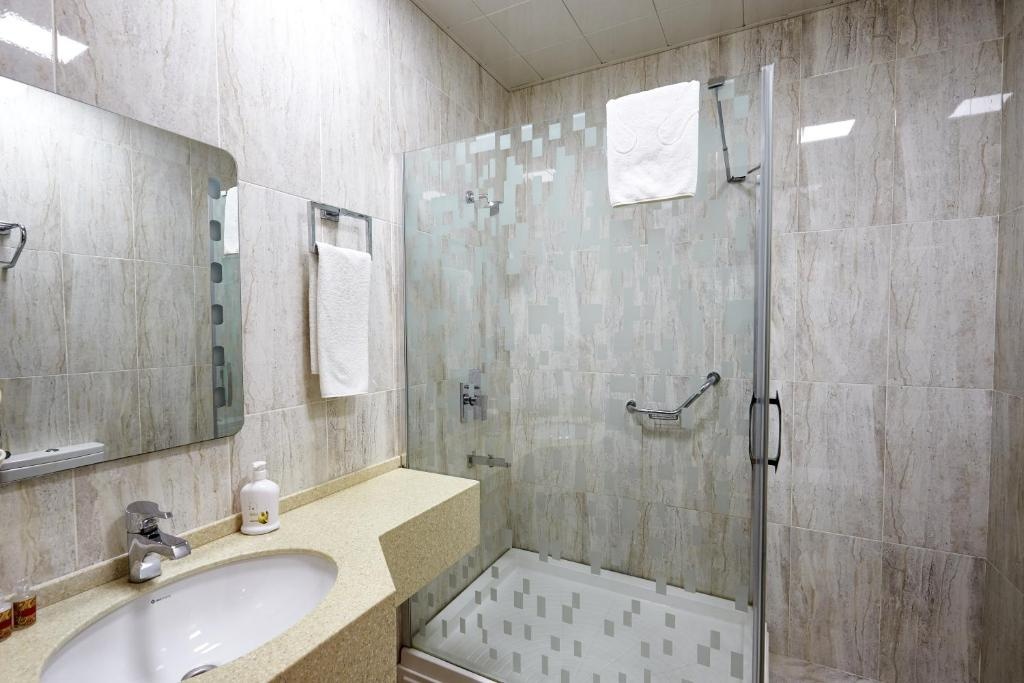 Boulevard Side Hotel - Chambres