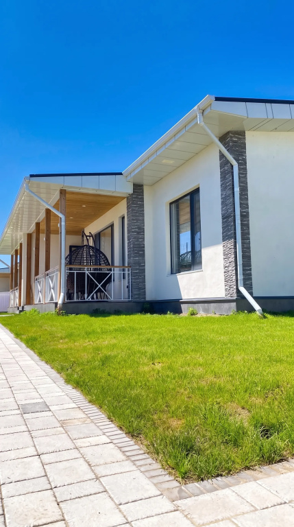 Cozy cottage with terrace near Issyk-Kul Lake Private house
