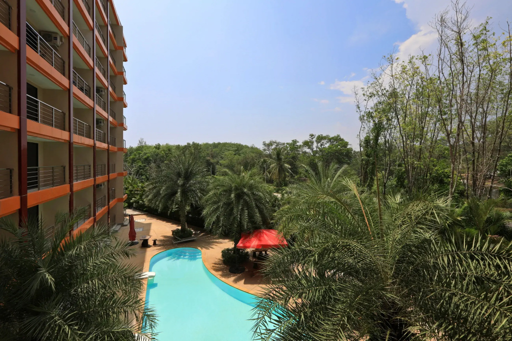 S Vidom Na Sad Ryadom S Plyazhem Maj Kkhao 777-CC326 Apartments
