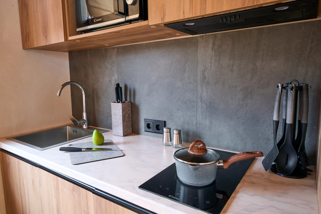 Коттедж  Экоранчо Лодж с двумя спальнями, панорамной ванной и купелью - фото 9