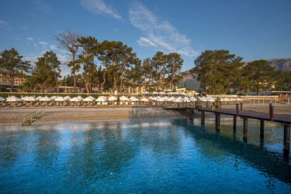 Akra Kemer image General