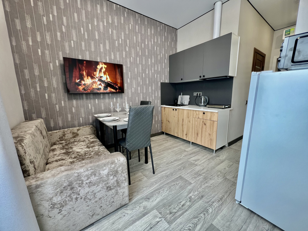 Квартира 22.2м2 в Центре со своей Зоной Отдыха на Улице — фото