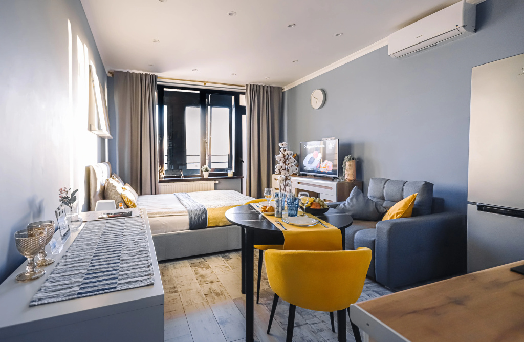 Апартаменты Lalapart Silver Lake с лоджией в ЖК Савеловский Сити — фото