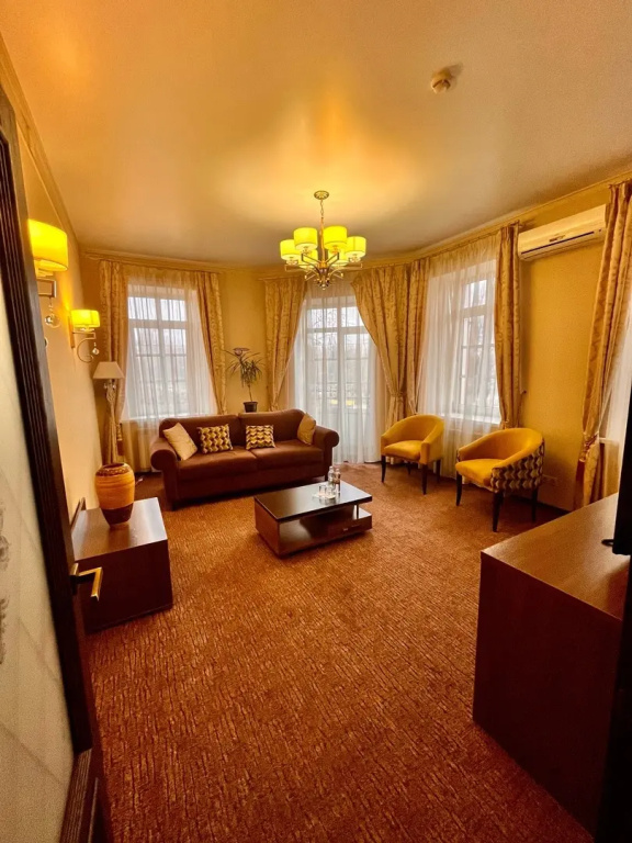 2 Bedrooms Double Suite with balcony (full double bed)