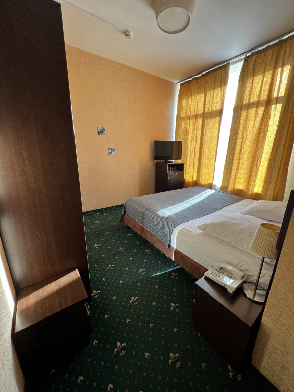 Superior Double room with city view (full double bed)