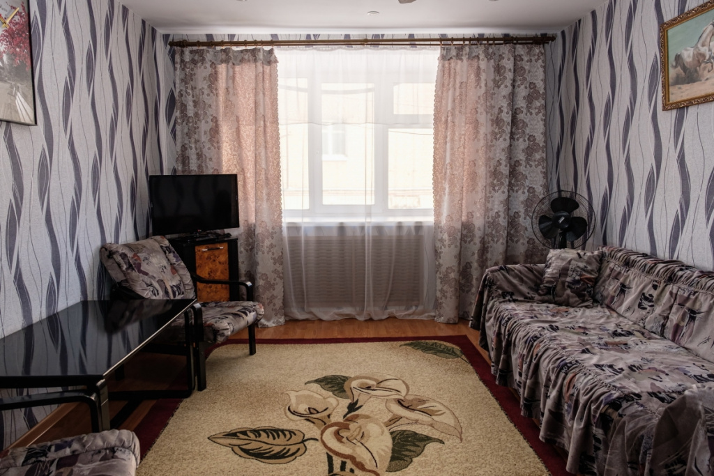 Classic Double Suite full double bed