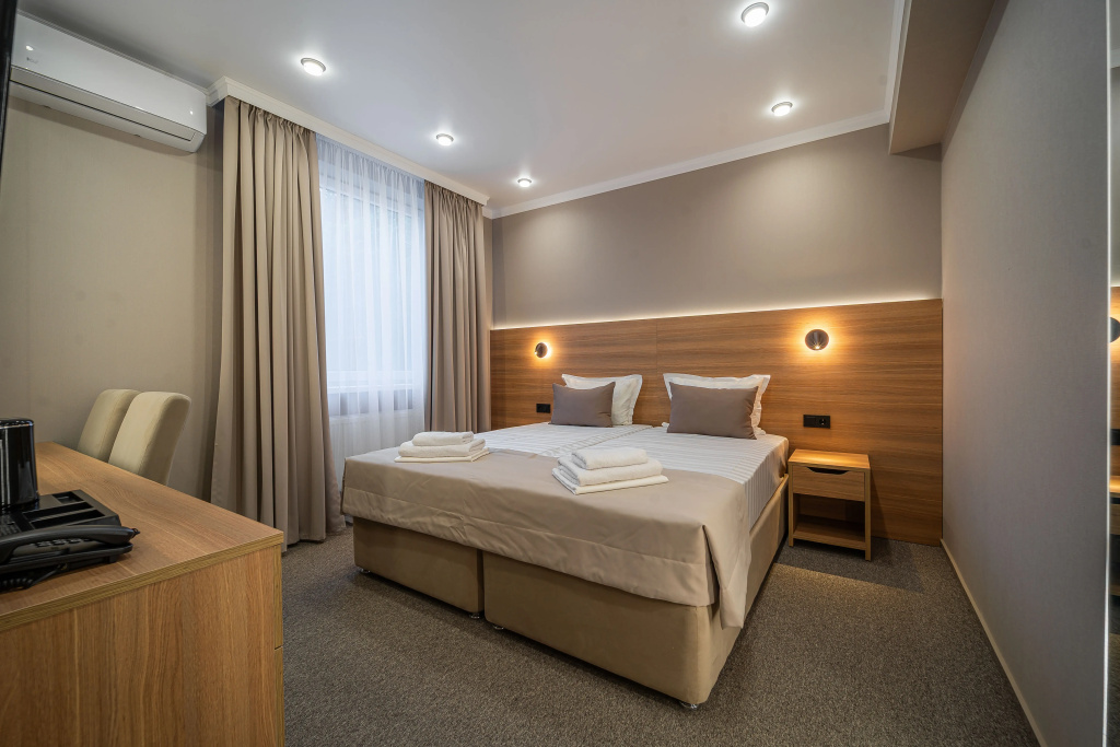Standard Double room (full double bed)