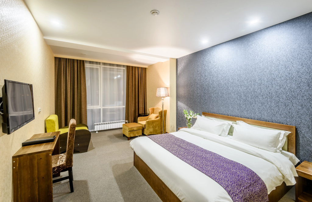 Bajkal - Severnoe More Hotel Room Type - Junior Suite with river view