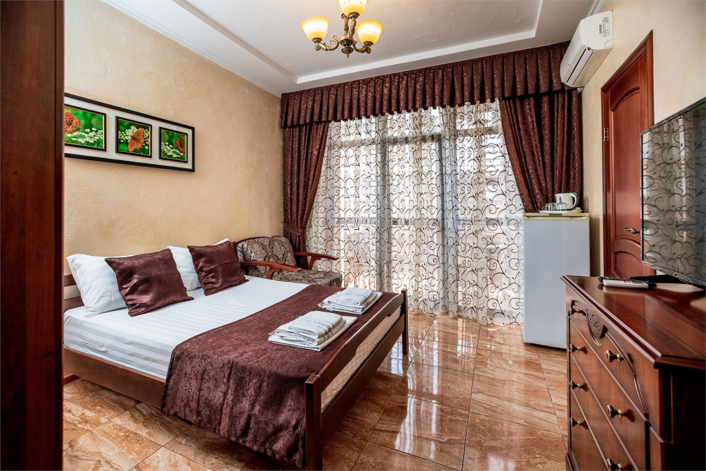 2 Bedrooms Deluxe Quadruple room with balcony and with view
