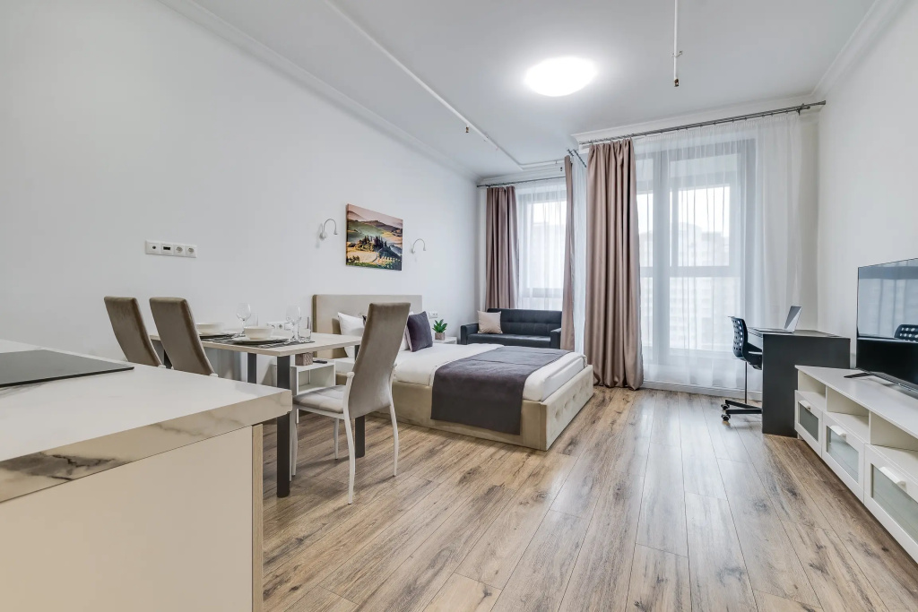 Апартаменты Стандартные с Красивым Видом и Балконом Business Apartments — фото
