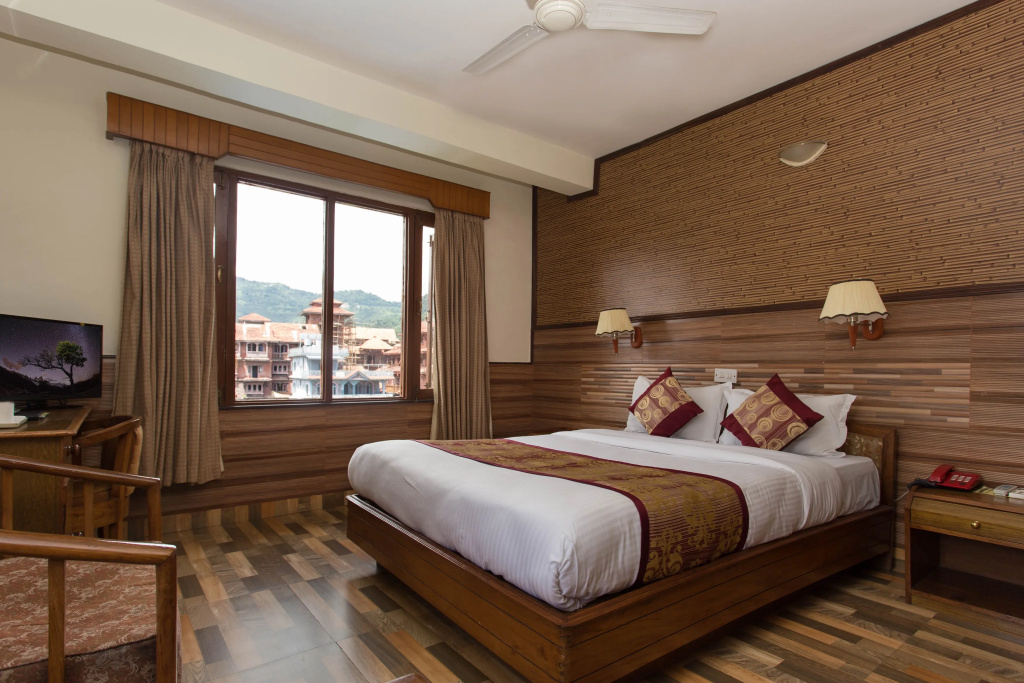 Deluxe Double room with view (full double bed)