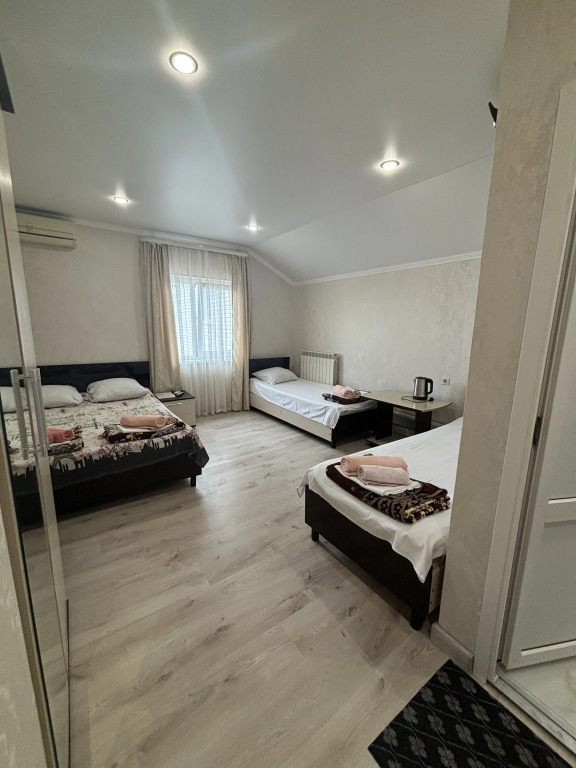 Четырёхместный номер Standard в Ruzanna inn