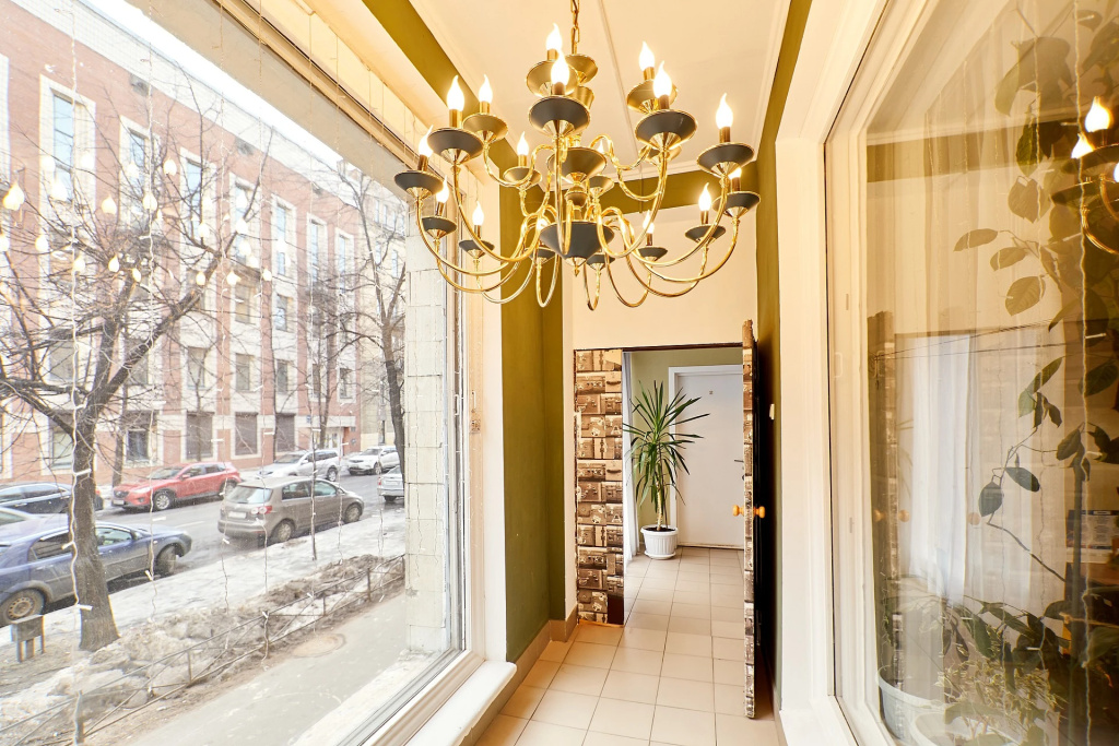 Lobby & Reception
