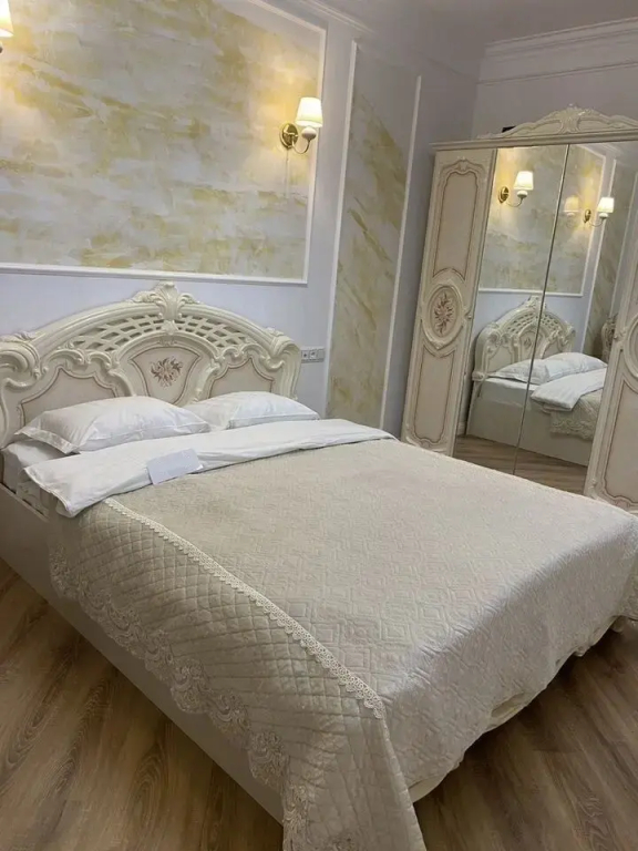 Квартира в центре города с шикарным видом на протоку - фото 4