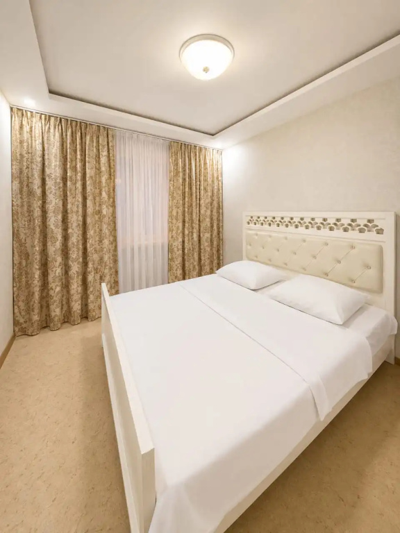 Trekhkomnatnye Apartments