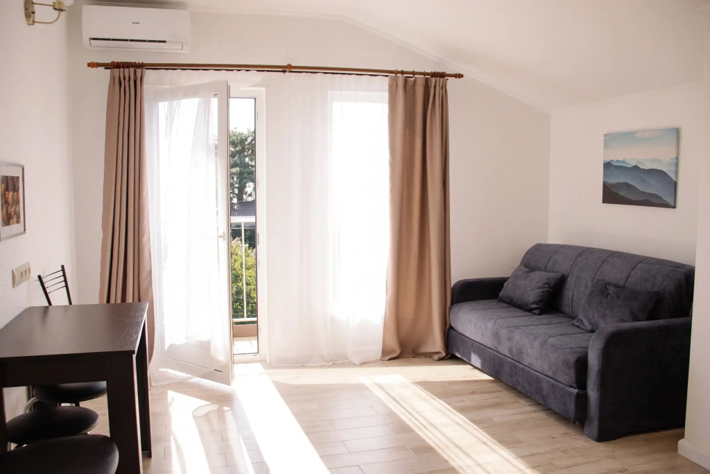 2 Bedrooms Quadruple Apartment with balcony and with sea view