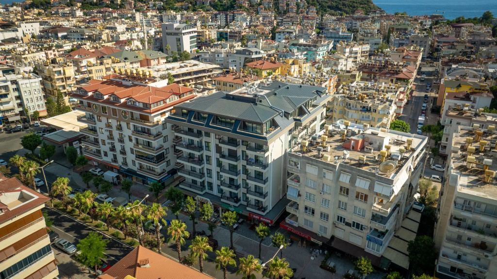1+1 Qoople Elize 06 Ryadom s Plyazhem Kleopatra Flat