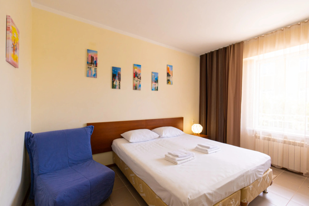 Superior Double room with balcony (full double bed)