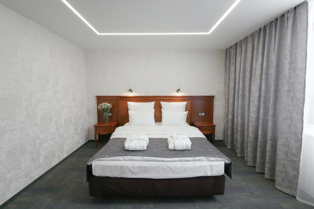 Superior Double room (full double bed)