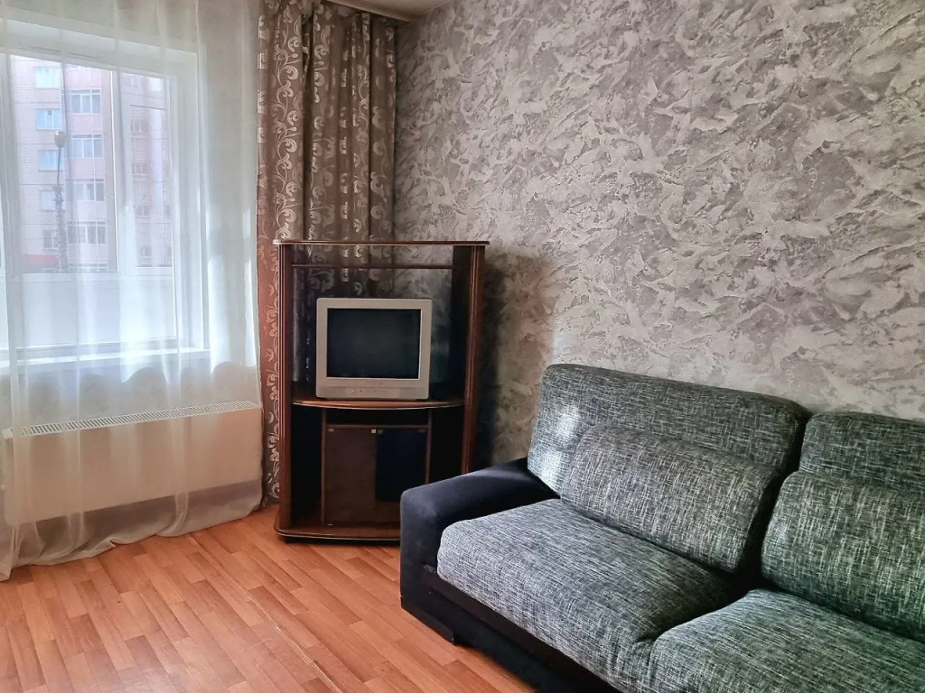 Квартира Просторная на ул Михаила Годенко 1 — фото