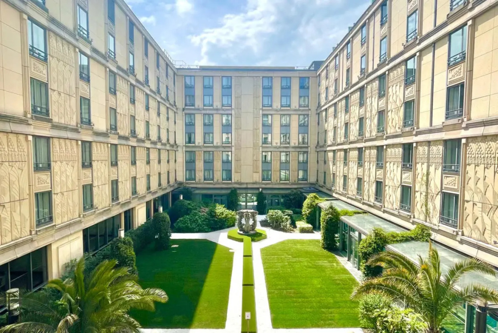 L'Hotel du Collectionneur 10