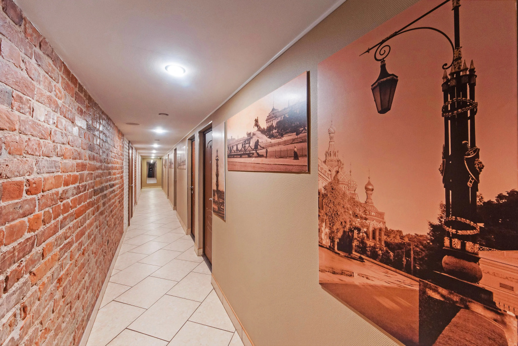 Lobby & Reception