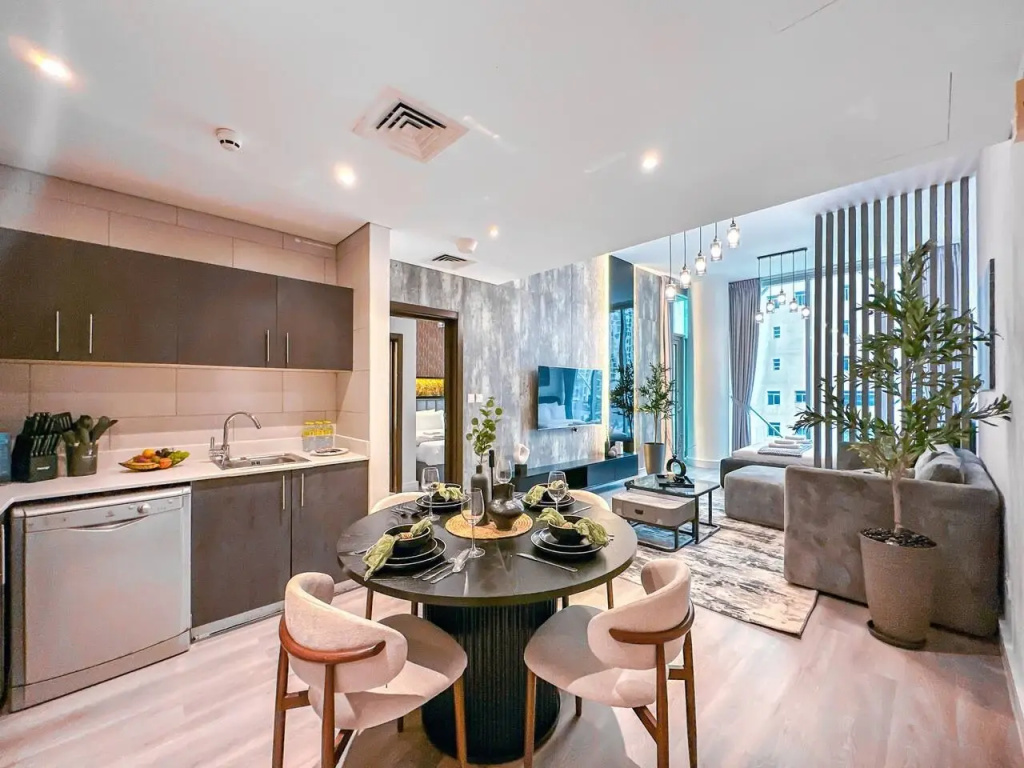 Отель Квартира Marina Elegance: Walk to JBR Beach & Ain Dubai в Дубае