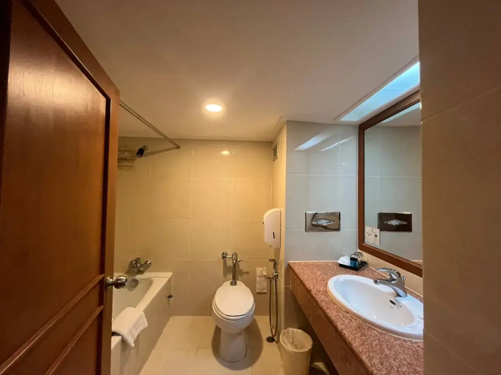 Cholchan Pattaya Beach Resort - Chambres